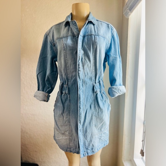 Universal Thread Light Wash 6 Woman's long sleeve dress - Picture 2 of 15